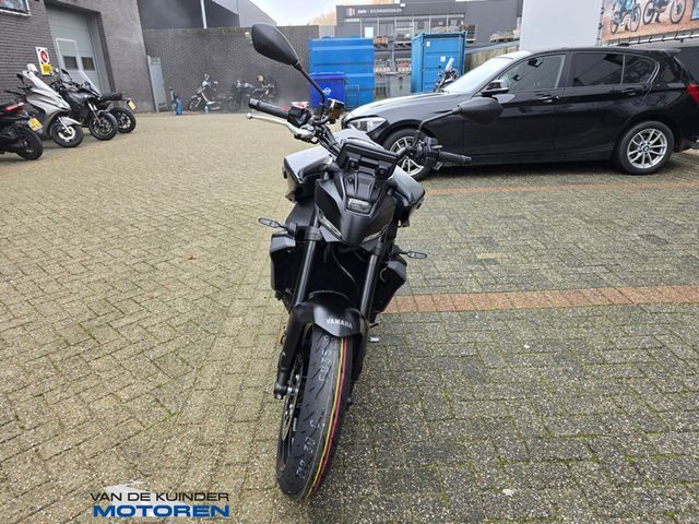 yamaha - mt-09-y-amt