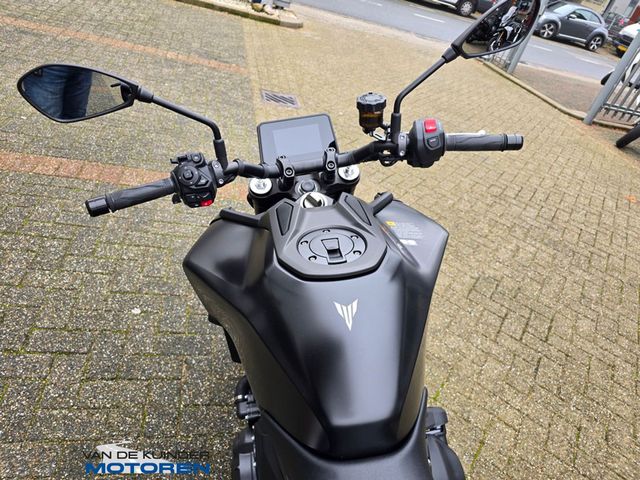 yamaha - mt-09-y-amt