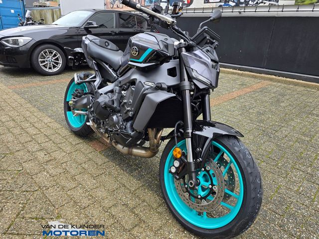 yamaha - mt-09-y-amt