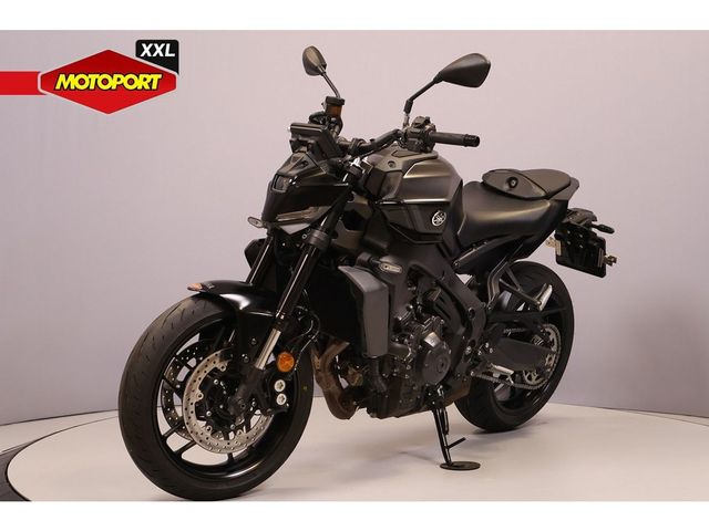 yamaha - mt-09-y-amt