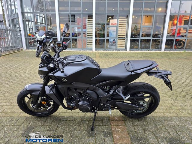 yamaha - mt-09-y-amt