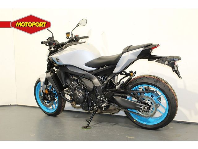 yamaha - mt-09-y-amt