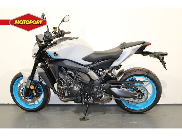 yamaha - mt-09-y-amt