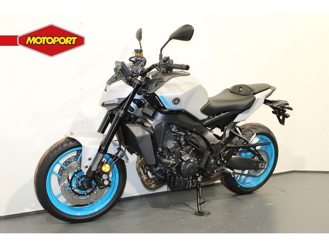 yamaha - mt-09-y-amt