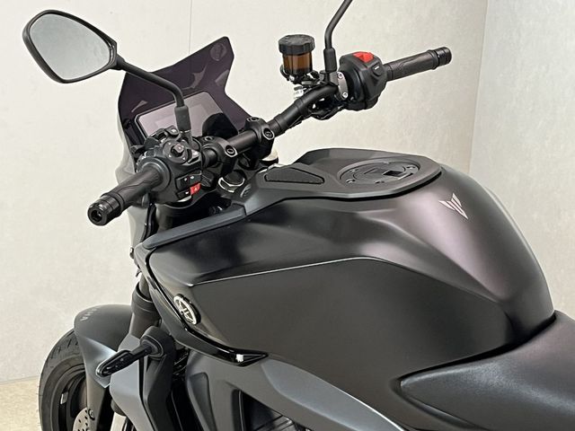yamaha - mt-09-y-amt
