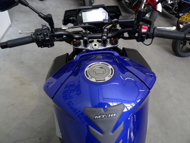 yamaha - mt-10