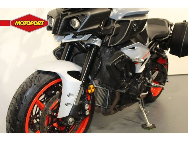 yamaha - mt-10-tourer-edition