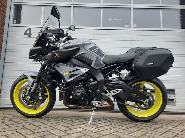 yamaha - mt-10-touring