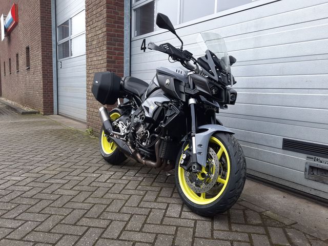 yamaha - mt-10-touring
