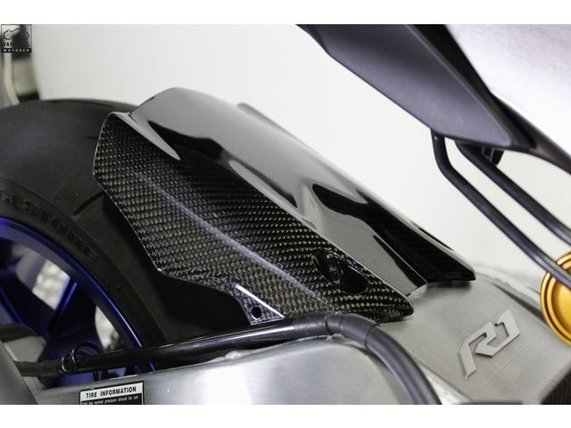 yamaha - r1-m