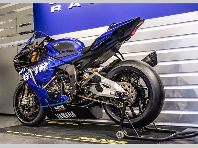 yamaha - r1-m