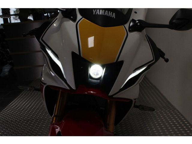 yamaha - r7-world-gp-60th-anniversary