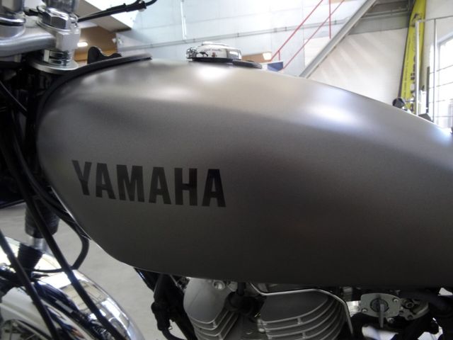 yamaha - sr-400