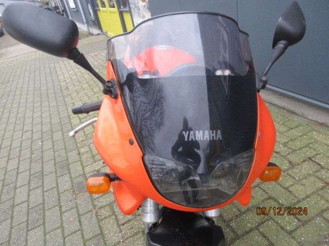 yamaha - szr-660