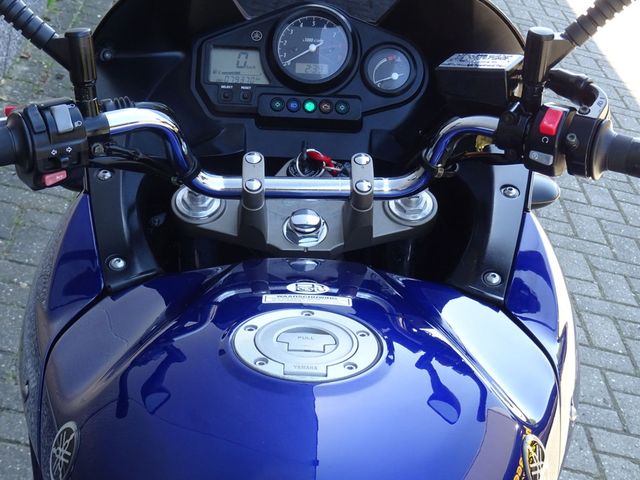 yamaha - tdm-900