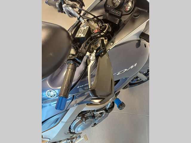yamaha - tdm-900