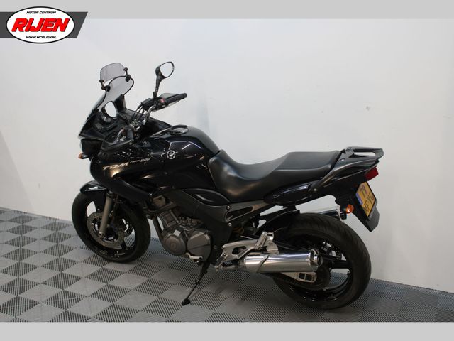 yamaha - tdm-900