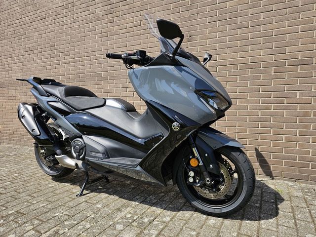 yamaha - tmax-560