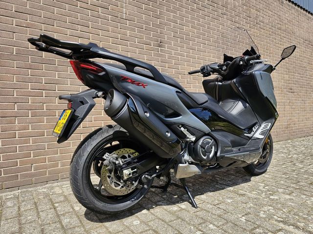 yamaha - tmax-560