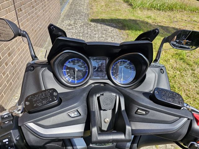 yamaha - tmax-560