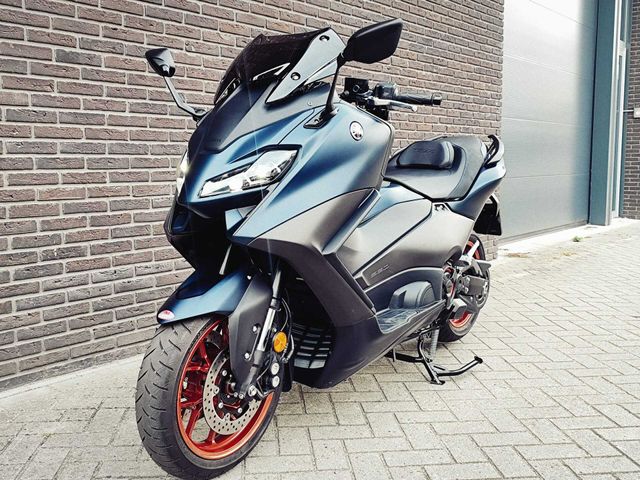 yamaha - tmax-560