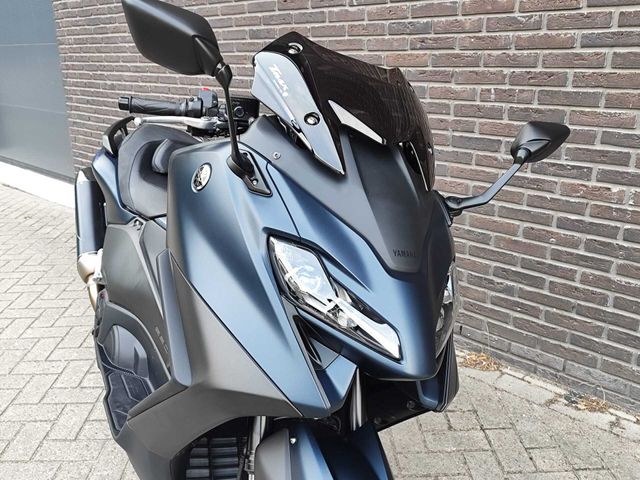 yamaha - tmax-560