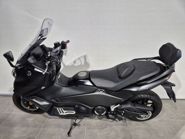 yamaha - tmax-560
