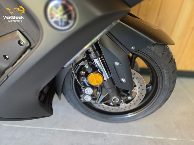 yamaha - tmax-560