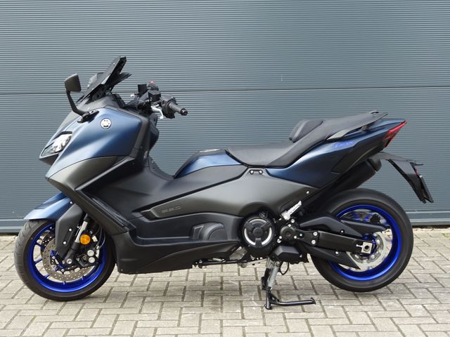 yamaha - tmax-560