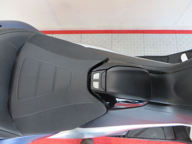 yamaha - tmax-dx
