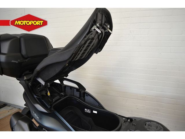 yamaha - tmax-tech-max