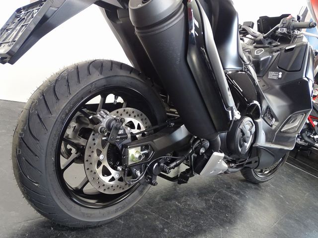 yamaha - tmax-tech-max