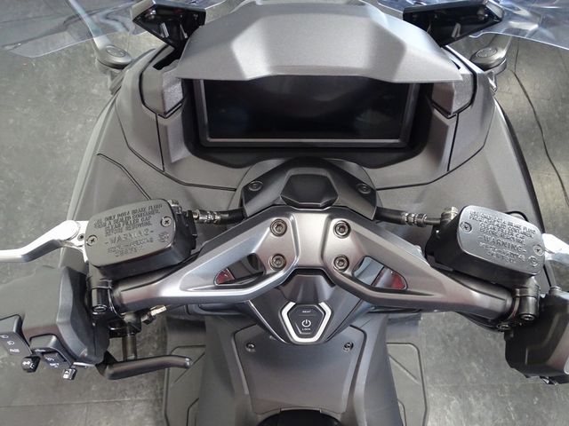 yamaha - tmax-tech-max