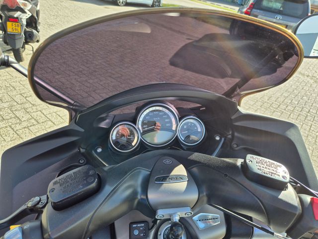 yamaha - tmax-tech-max