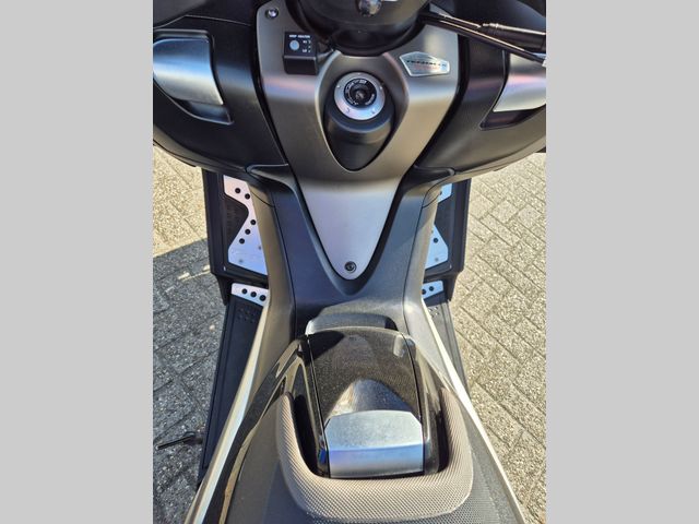 yamaha - tmax-tech-max