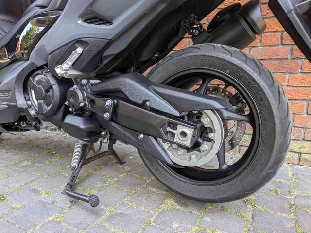 yamaha - tmax-tech-max