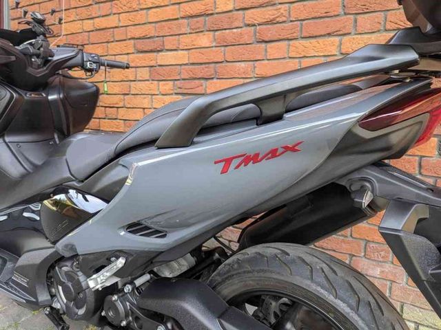 yamaha - tmax-tech-max