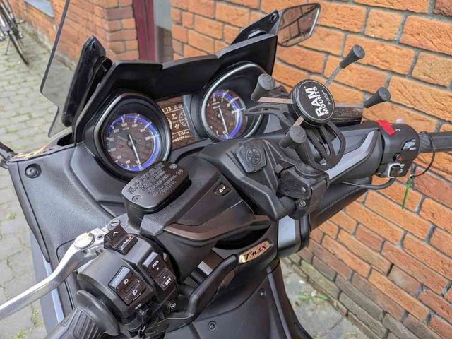 yamaha - tmax-tech-max