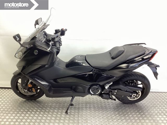 yamaha - tmax-tech-max-560