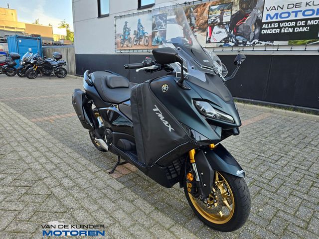 yamaha - tmax-tech-max-560