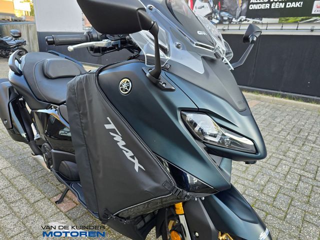 yamaha - tmax-tech-max-560