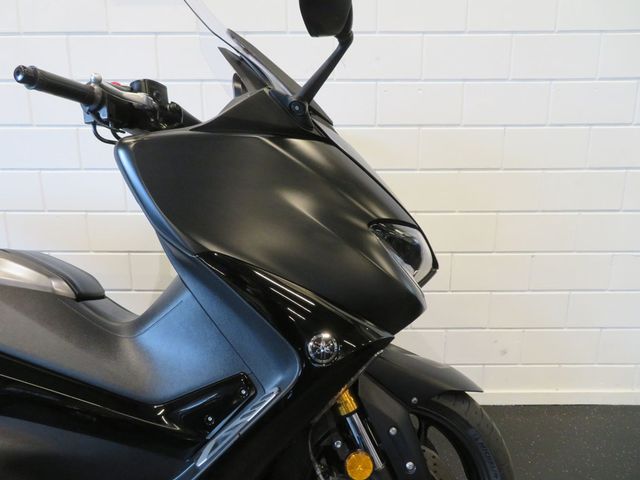 yamaha - tmax-tech-max-560