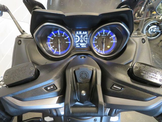 yamaha - tmax-tech-max-560