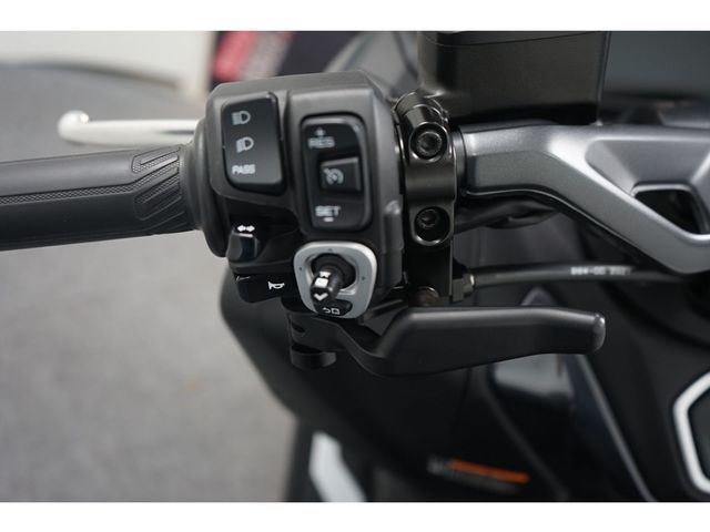 yamaha - tmax-tech-max-560