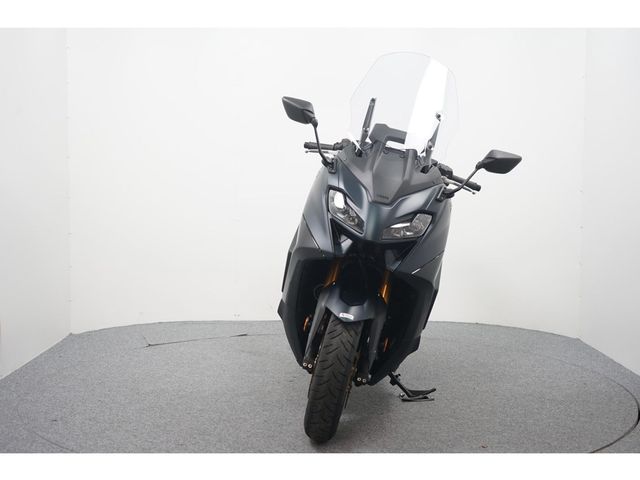 yamaha - tmax-tech-max-560