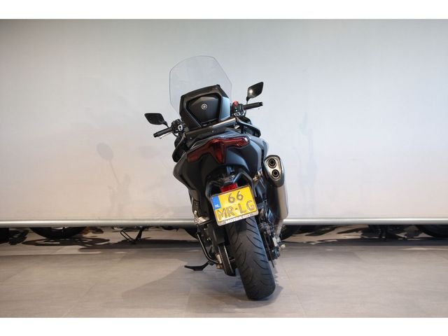 yamaha - tmax-tech-max-560