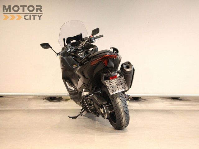 yamaha - tmax-tech-max-560