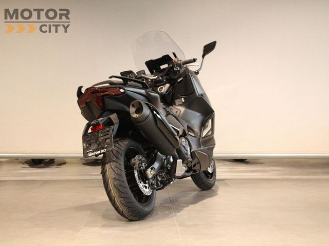 yamaha - tmax-tech-max-560