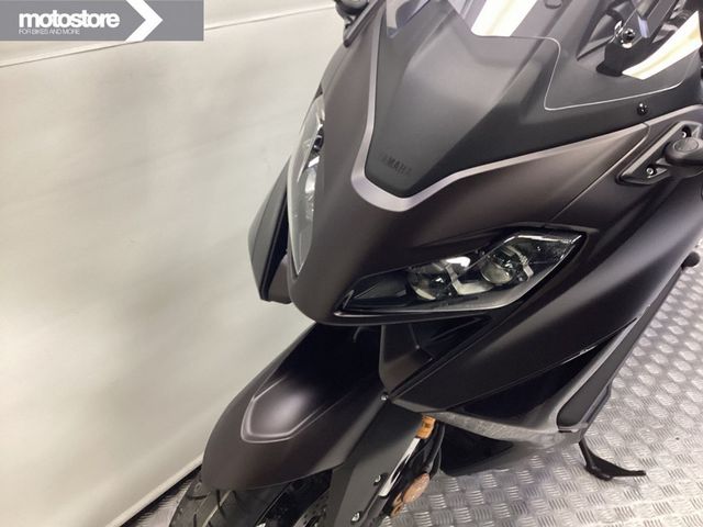 yamaha - tmax-tech-max-560