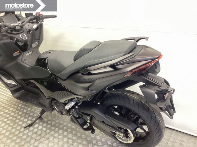 yamaha - tmax-tech-max-560